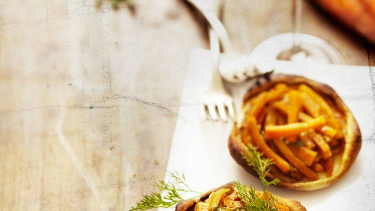 Tarte tatin-style carrot tartlets with dill by Philippe Kientzler