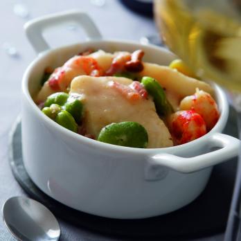 Fish casserole dish with Riesling sauce