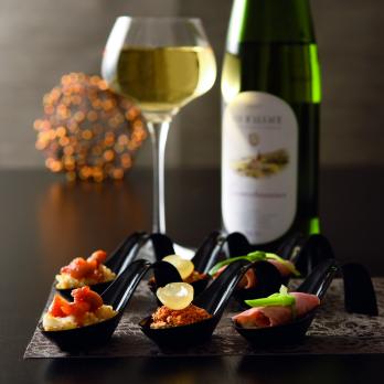 Liver mousse with gingerbread crumbs