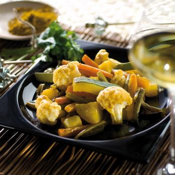 Vegetable curry with coconut milk