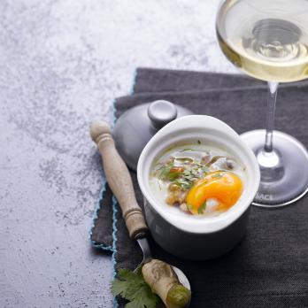 Baked eggs with coconut milk