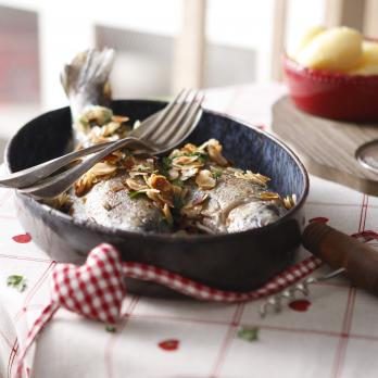 Trout with almonds